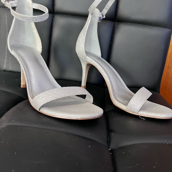 Elegant Silver Women's Sandals - Picture 2 of 2